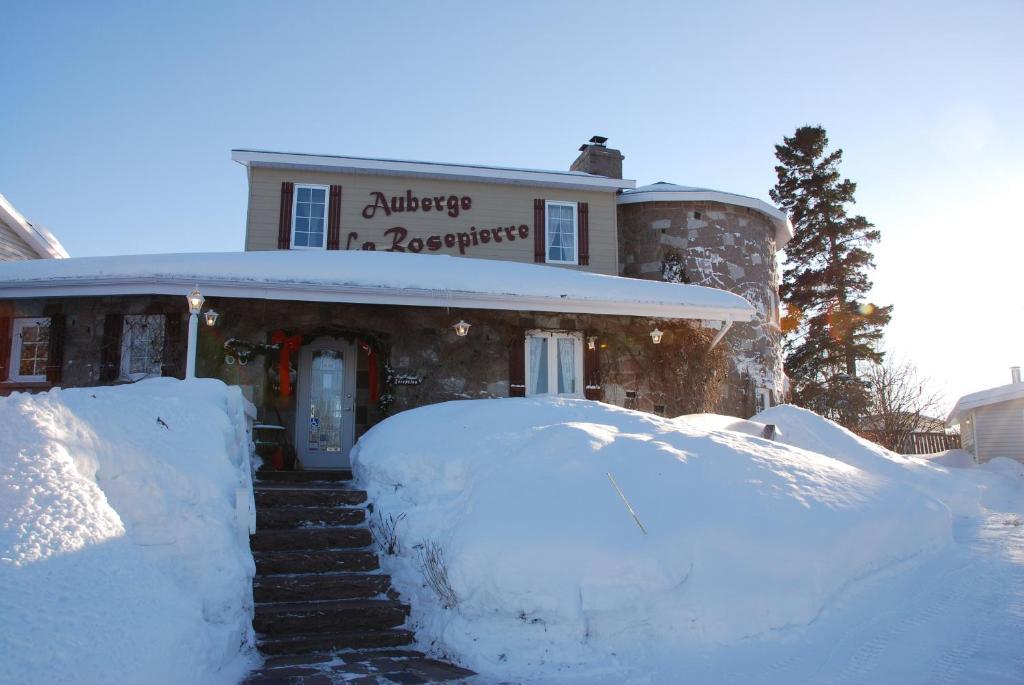 Auberge La Rosepierre Bistro Henri غراند-بيرجيرونز المظهر الخارجي الصورة