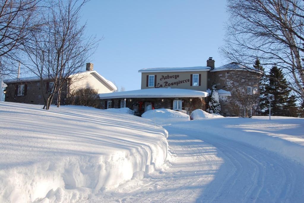 Auberge La Rosepierre Bistro Henri غراند-بيرجيرونز المظهر الخارجي الصورة